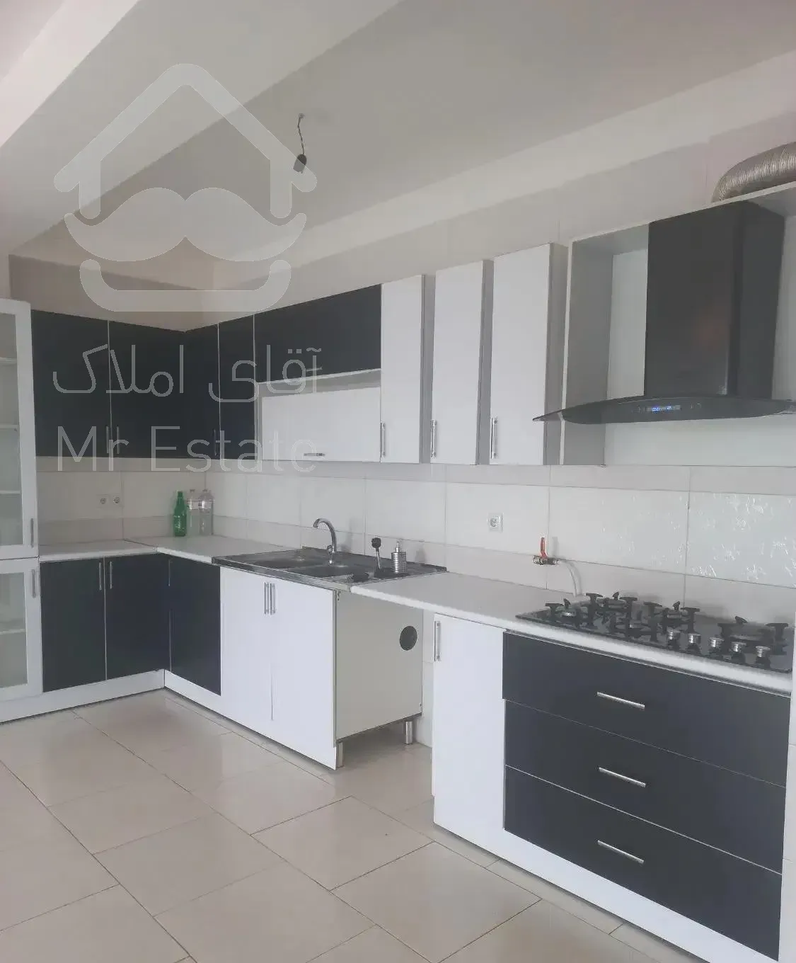 اجاره یک واحد آپارتمان در چهارراه مسجد جامع