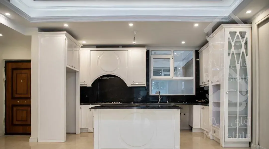 پاسداران ١٠٥ متر