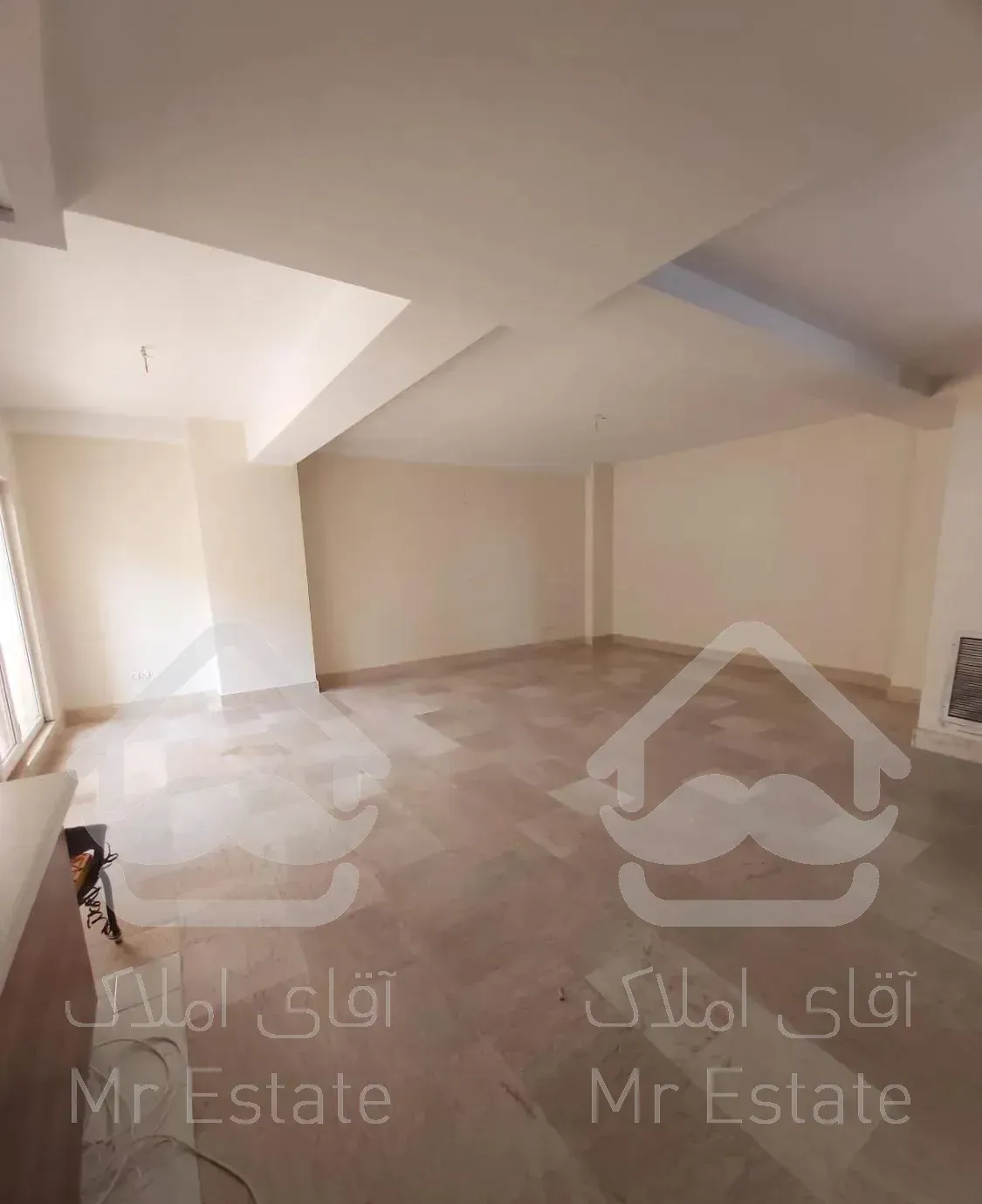 150متر ۲ خواب /ویو کوه/ بالکن قابل چیدمان