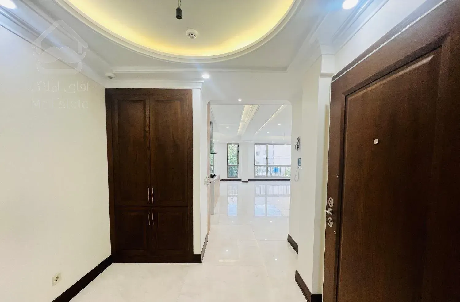 ۲۰۰ متر شمال جردن/(تکواحدی)/نوسازو‌کلیدنخورده