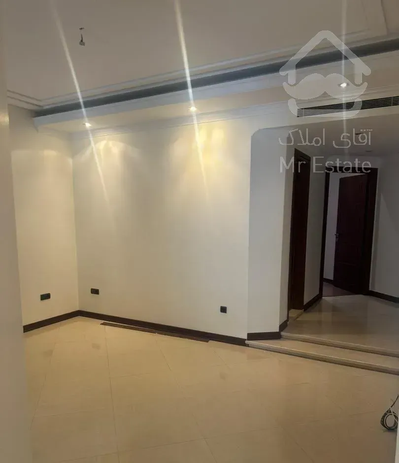 قلهک ۳خوابه فرعی دنج