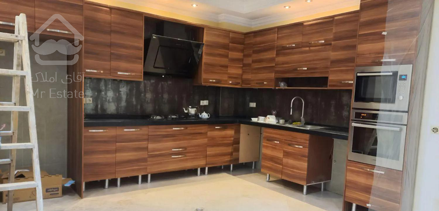 240متر،3خواب،2پارکینگ*ثارالله*