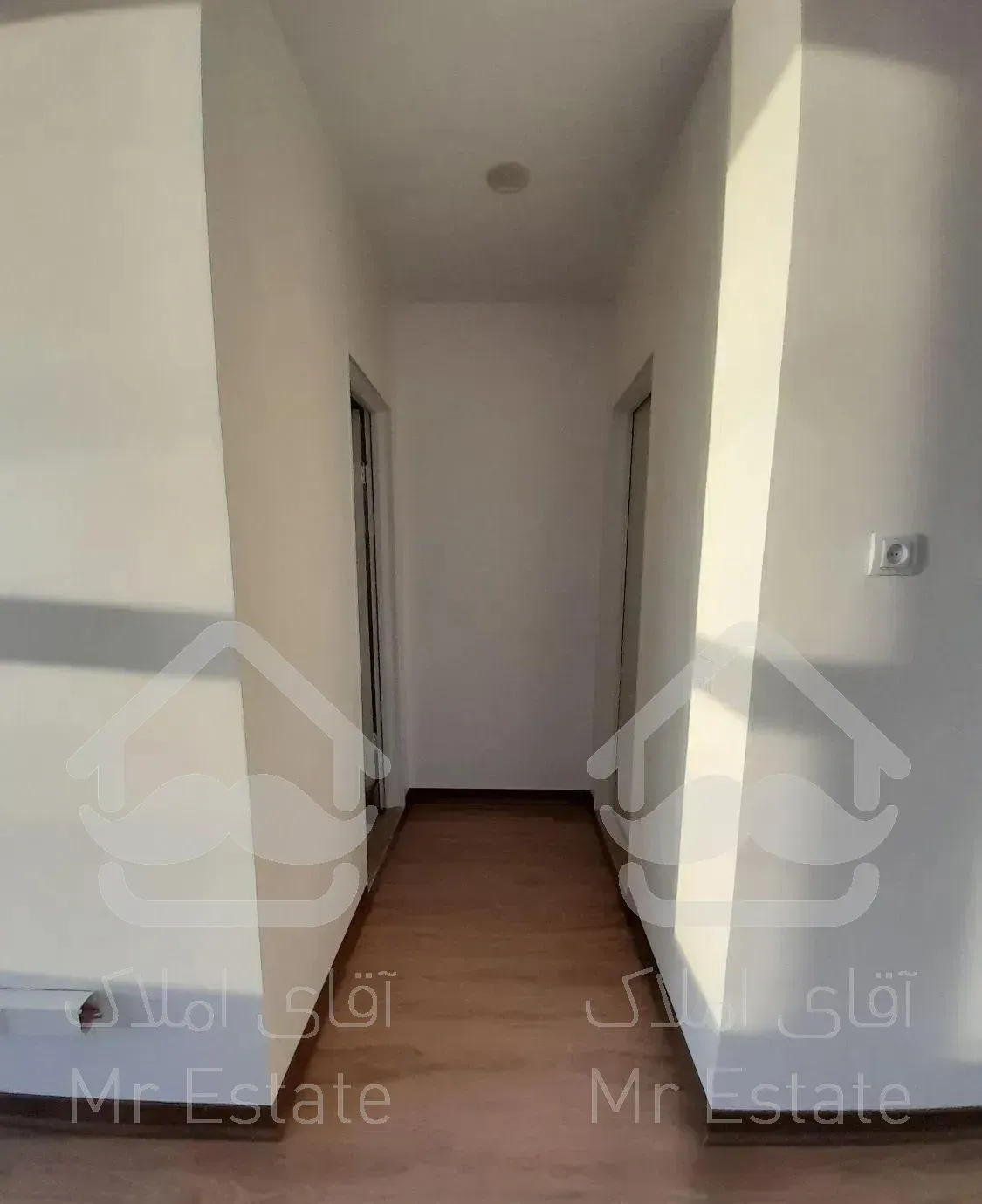 ۱۰۷متر/سند‌اداری/۲نبش/ویوابدی‌دریاچه