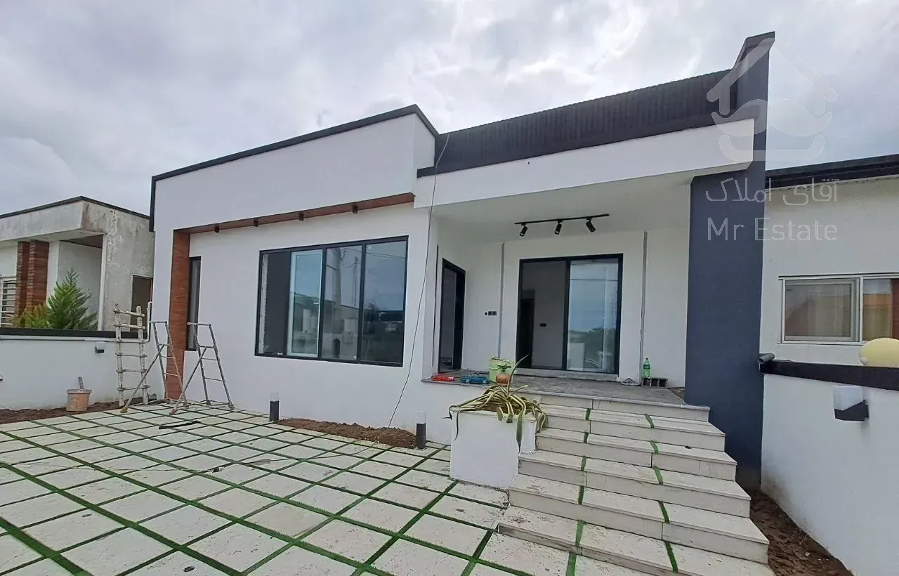 ویلا باغچه روف‌دار 204 متری شهرکی سند تک‌برگ