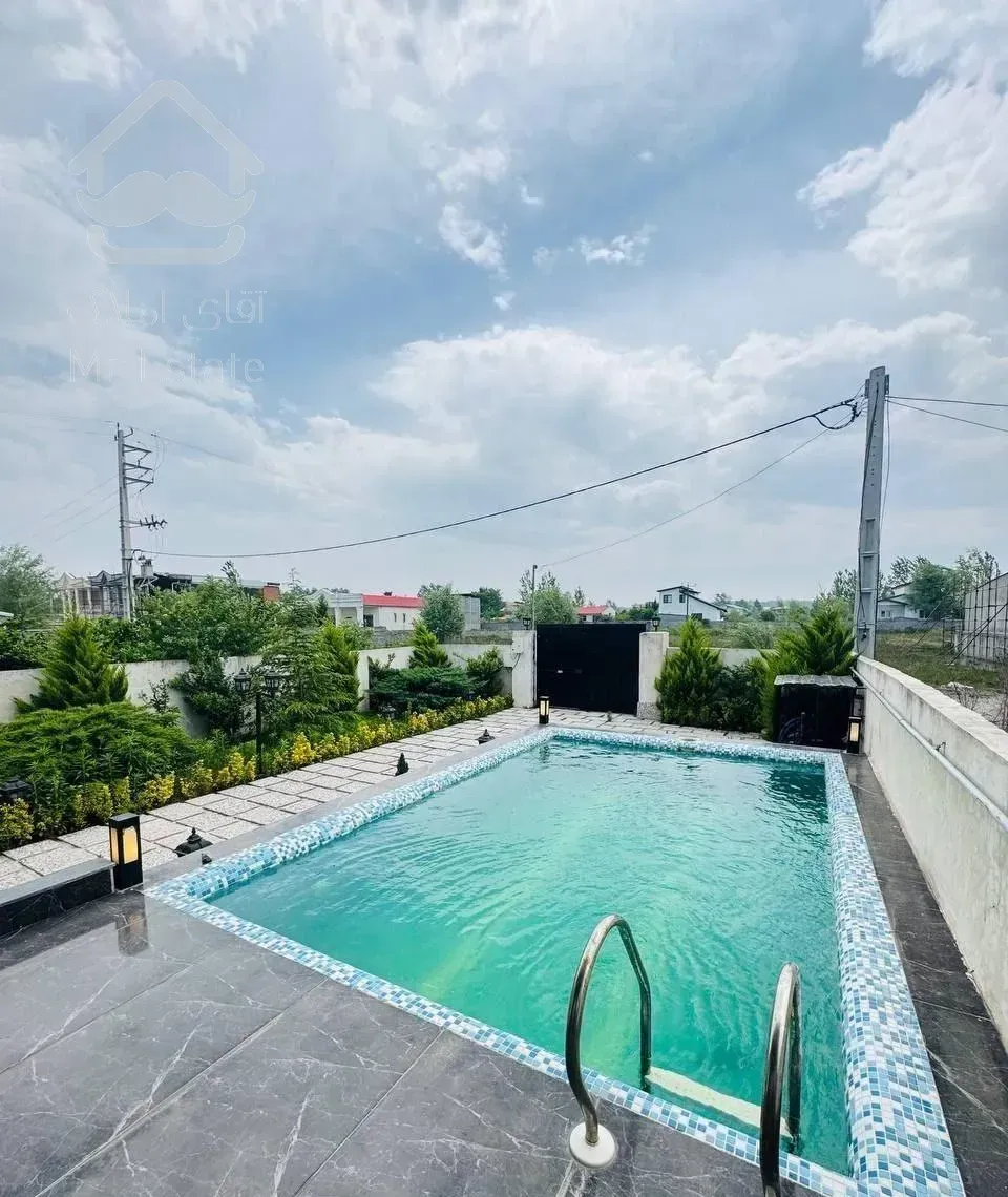 300متری استخردار٪ فاصله دو کیلومتری دریا