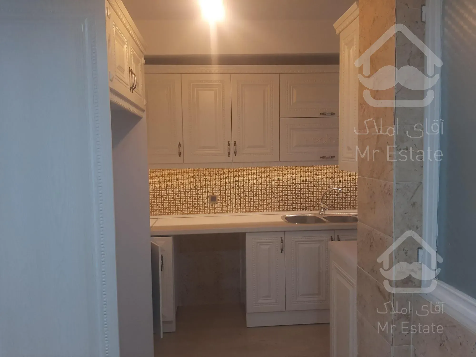 ۱۰۵ متر جهاد اکبر