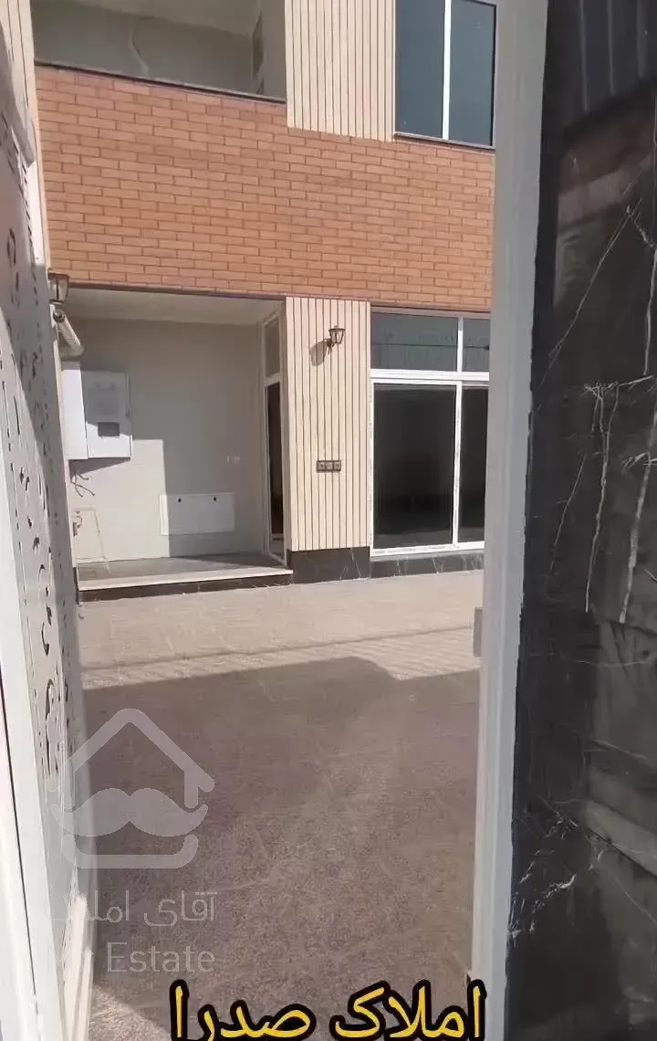 فروش واحد ۹۰ متری همکف حیات اختصاصی در شهرک سیمرغ