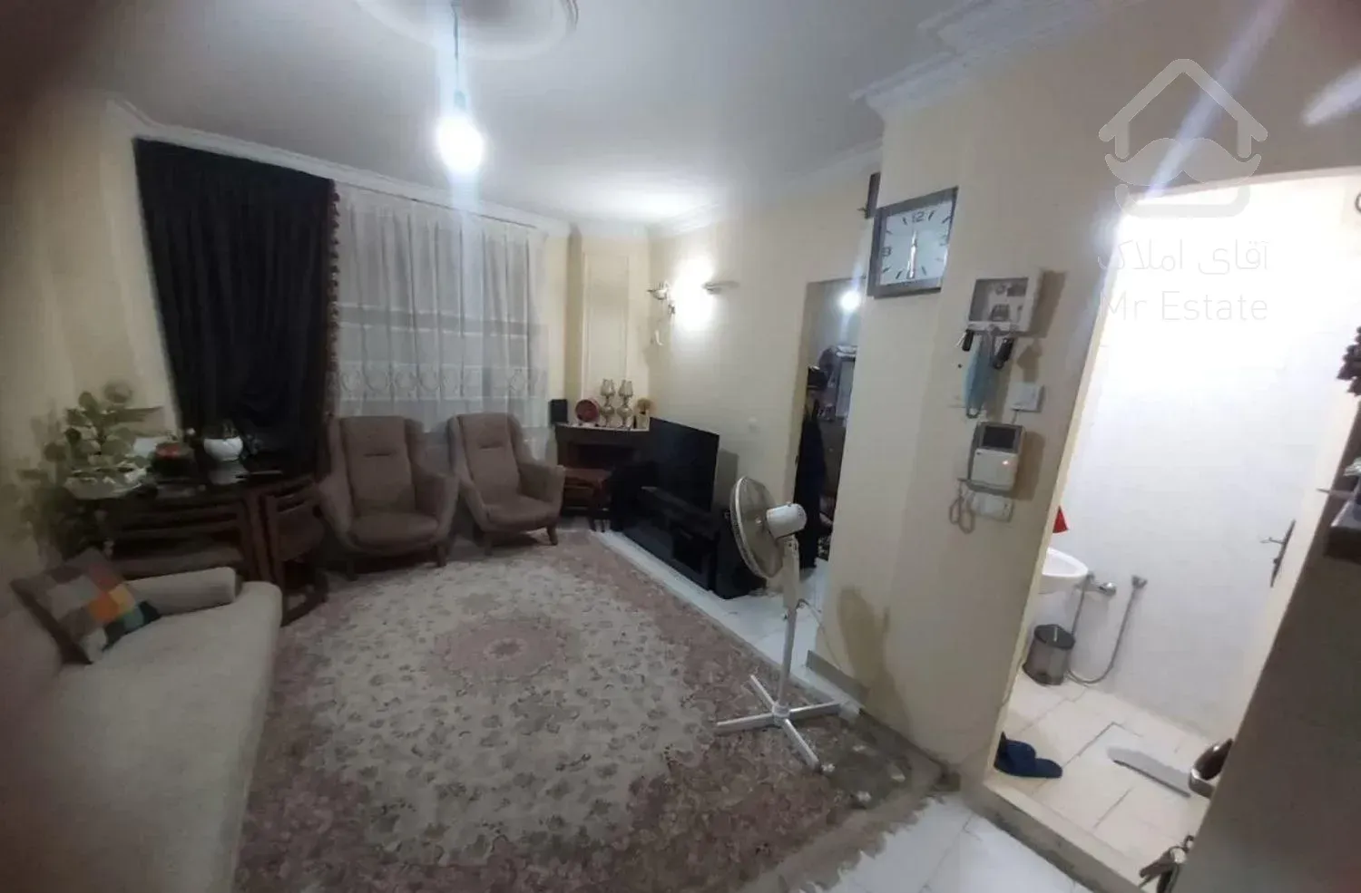 ۴۲ متری با پارکینگ کفایی امانی/ خیابان احمدی