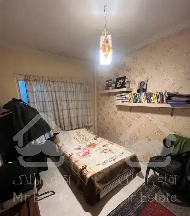 ۱۰۰ متر با ۱۵ متر پاسیو و ۶ متر تراس