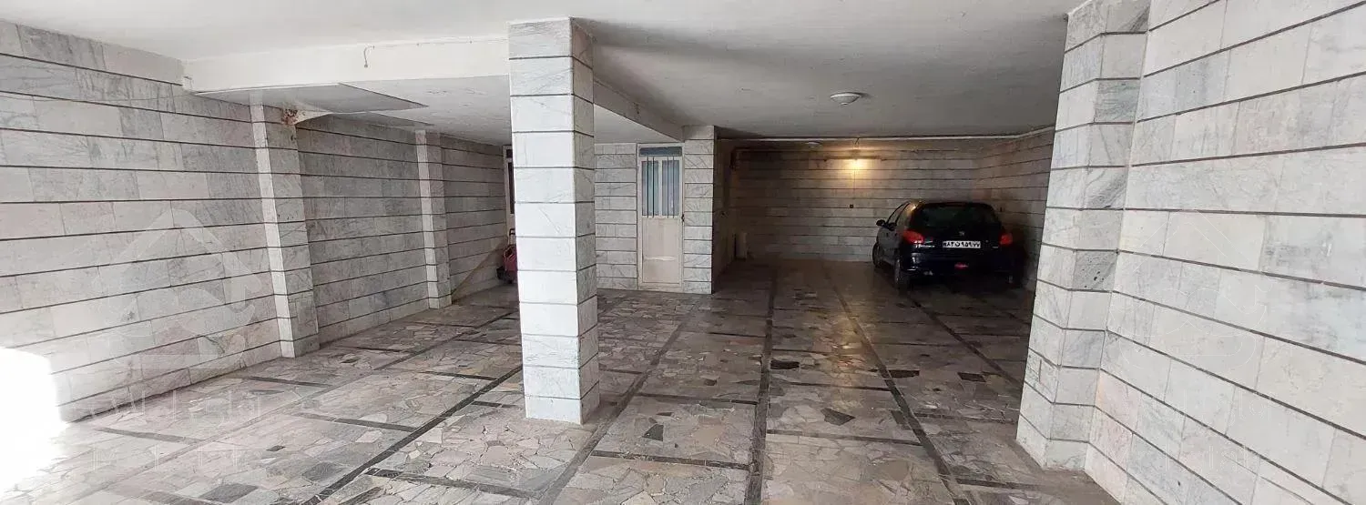 آپارتمان ۱۱۰ متری شیک