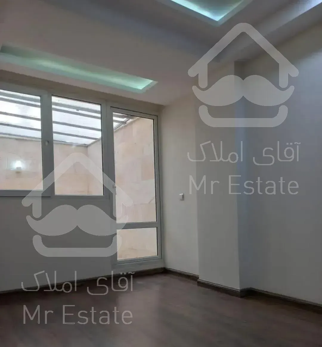 21 متر مغازه  *موقعیت*