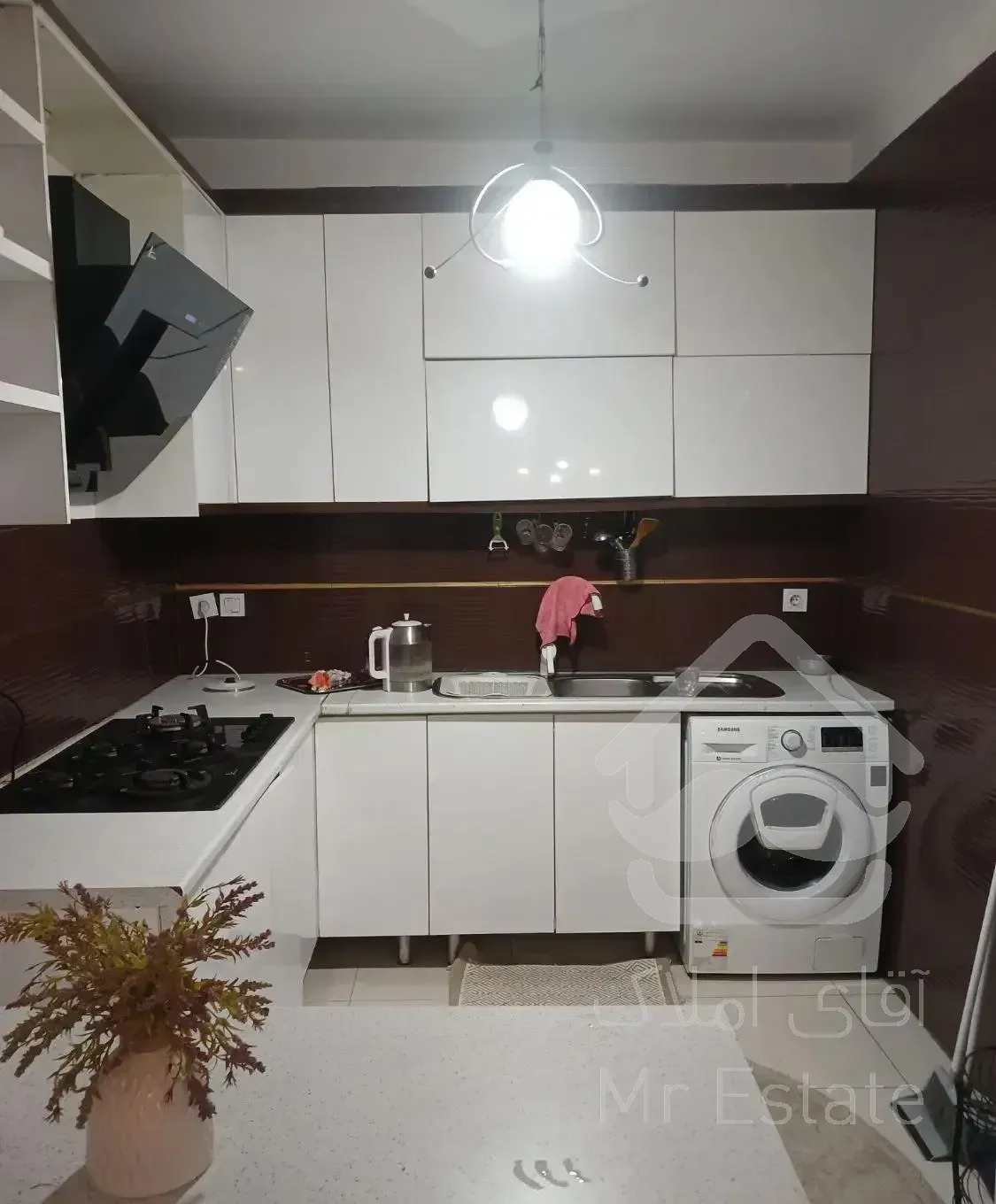 ۸۵ متر ۲ خواب صرافهای جنوبی کوچه پارک