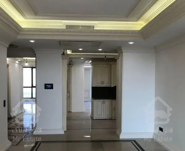 ۲۷۰ متر (گلایل   ) صفر . مارکدار . ۳ پارکینگ