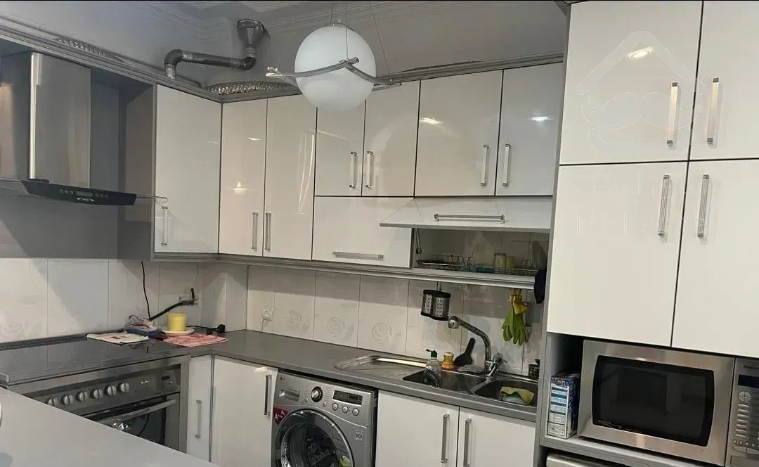 ۷۳متر خوش نقشه/سالن نورگیر