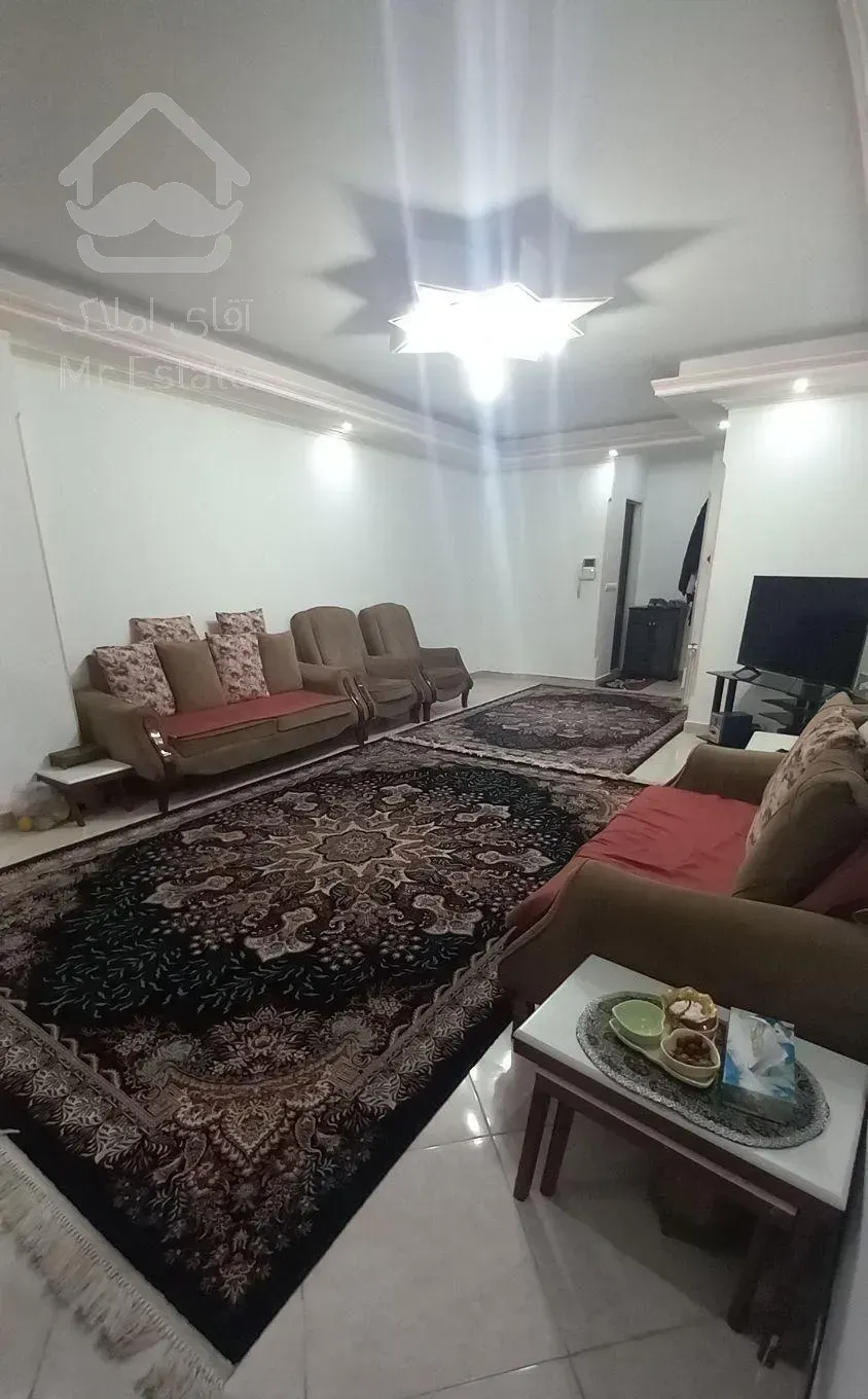 60متر/خوش نقشه/آسانسوردار