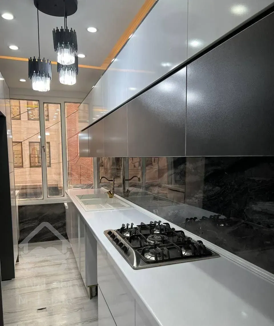 49متر/ خوش نقشه/ وام دار .تراس .