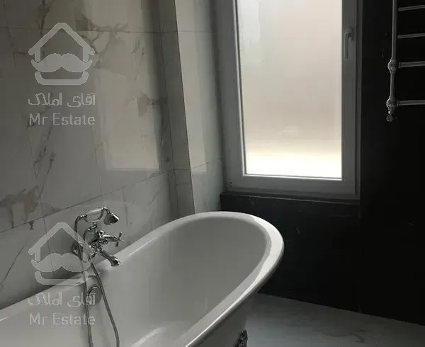 آپارتمان ۳۴۰ متری فوق