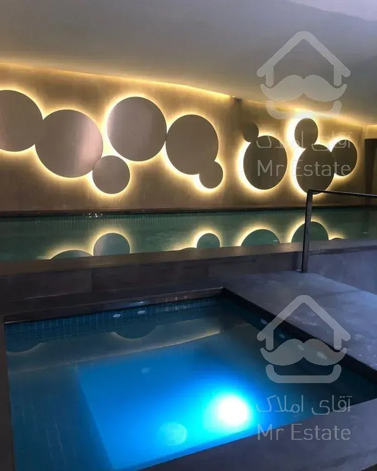 طبقه هفتم تراس بزرگ قابل چیدمان