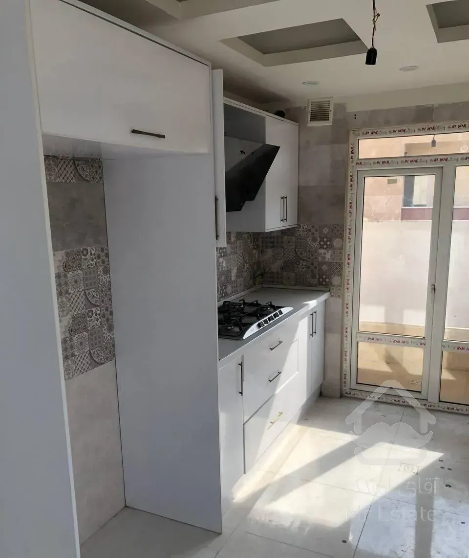 82متر  کلید‌نخورده  فول‌امکانات  بر‌خیابان