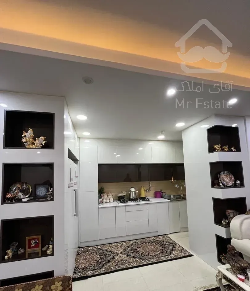 آپارتمان کوی حافظ ۸روبه رودخانه(واحد جلو)