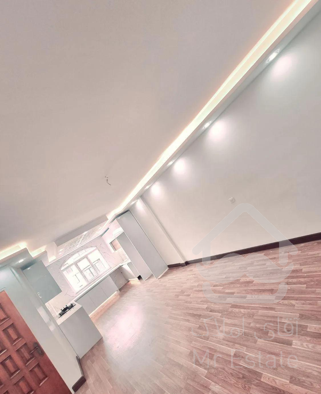 تکواحدی ۲ خ ۷۴ متر فقط انباری بالکن