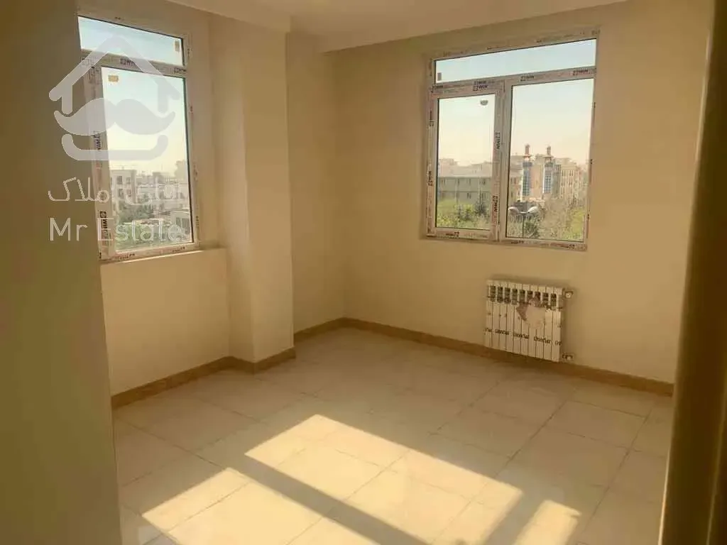 اپارتمان ۸۴متری کلیدنخورده فردوس شرق