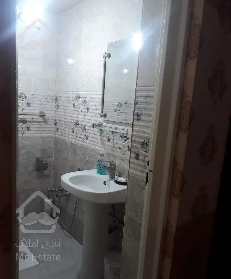 ۷۵ متر ۲ خوابه پارکینگ انباری آسانسور گیشا