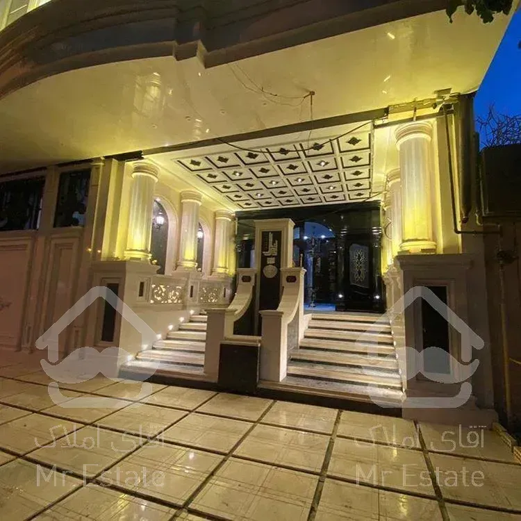 طبقه هفتم تراس بزرگ قابل چیدمان