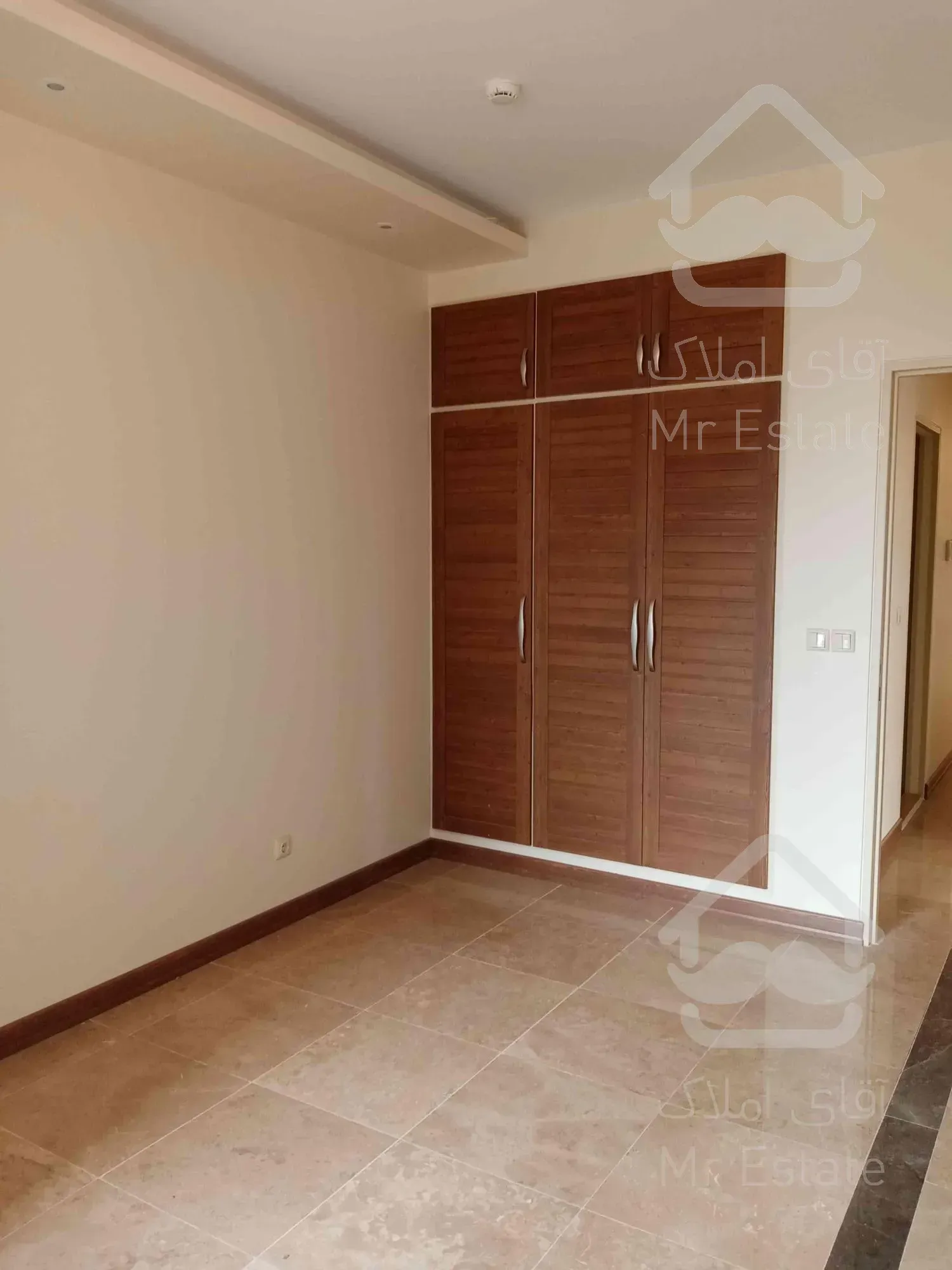 200 متر چهار خواب دولت طبقات بالا