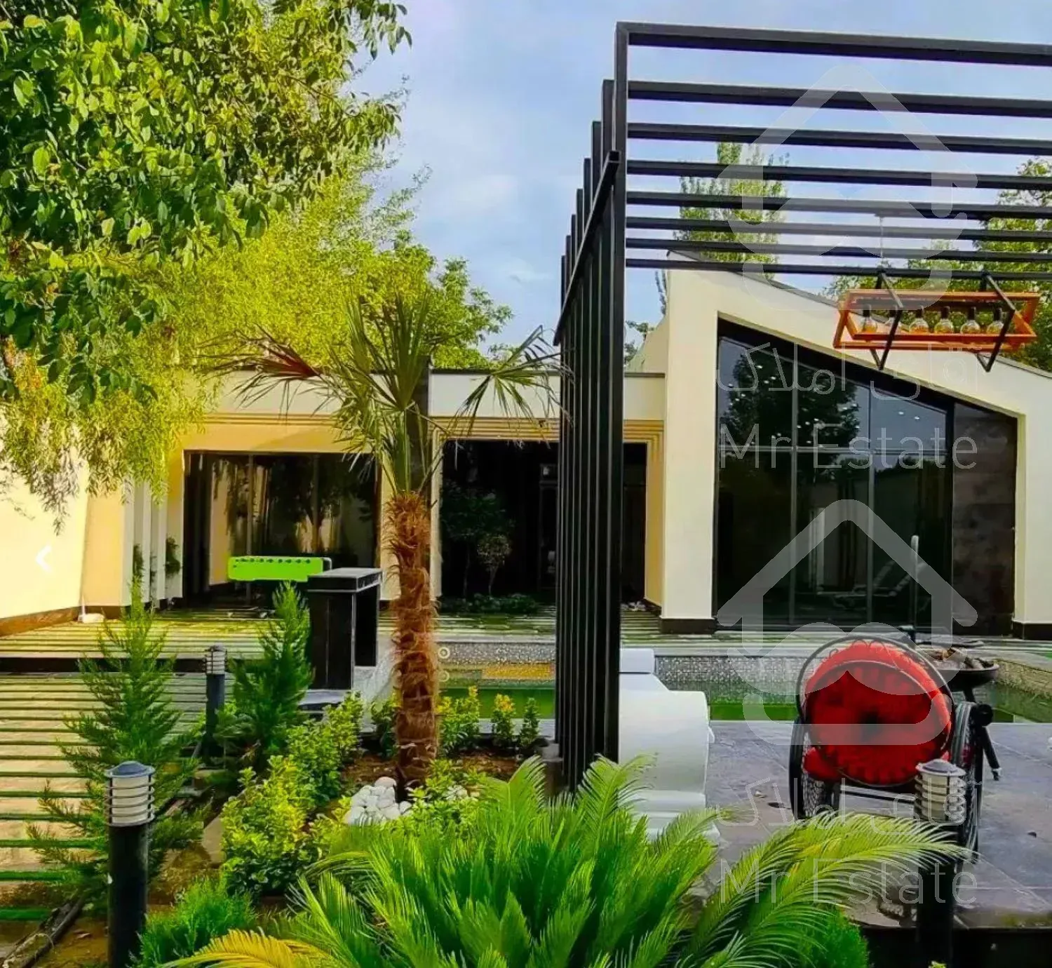 مدرن استخردار متفاوت 400متری بدونمشرف