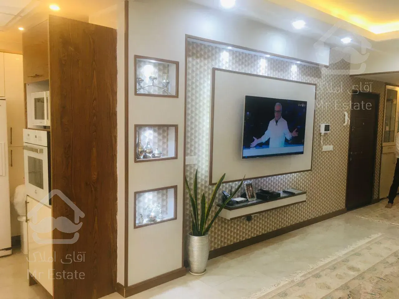 فروش اپارتمان ۱۱۴ متری دریاچه چیتگر