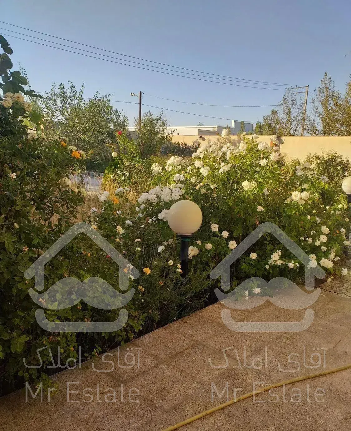 ویلای استخردارسرپوشیده ی آب گرم در شاهنامه