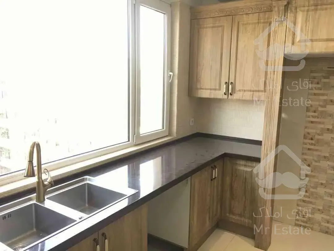 ۱۲۷ متر ۳ خواب واقع در فردوس شرق