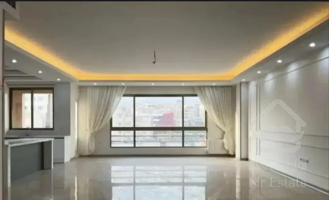 100 متر خوش نقشه در برج مجلل