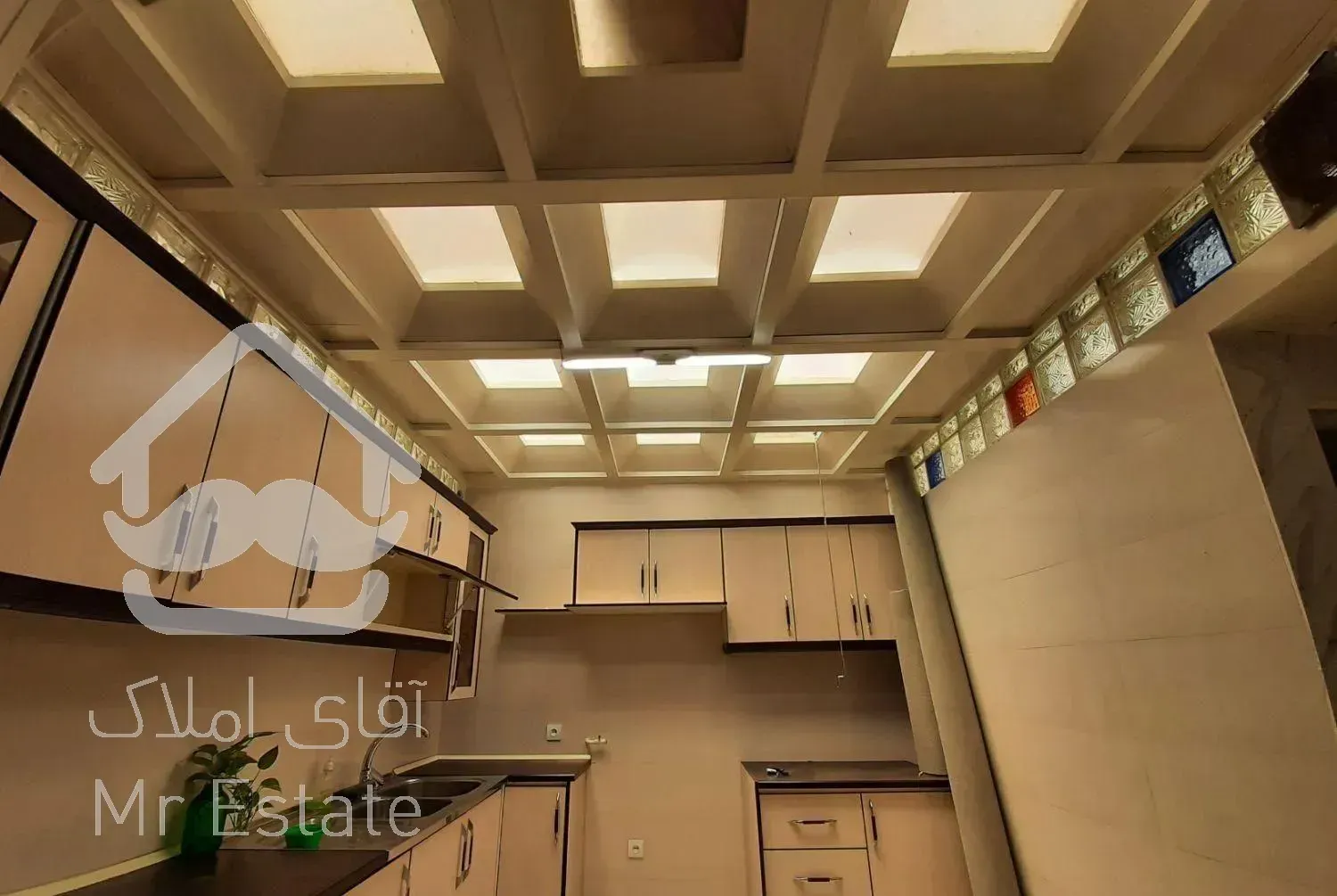 70 متری تک واحدی آسانسور انباری نیروهوایی