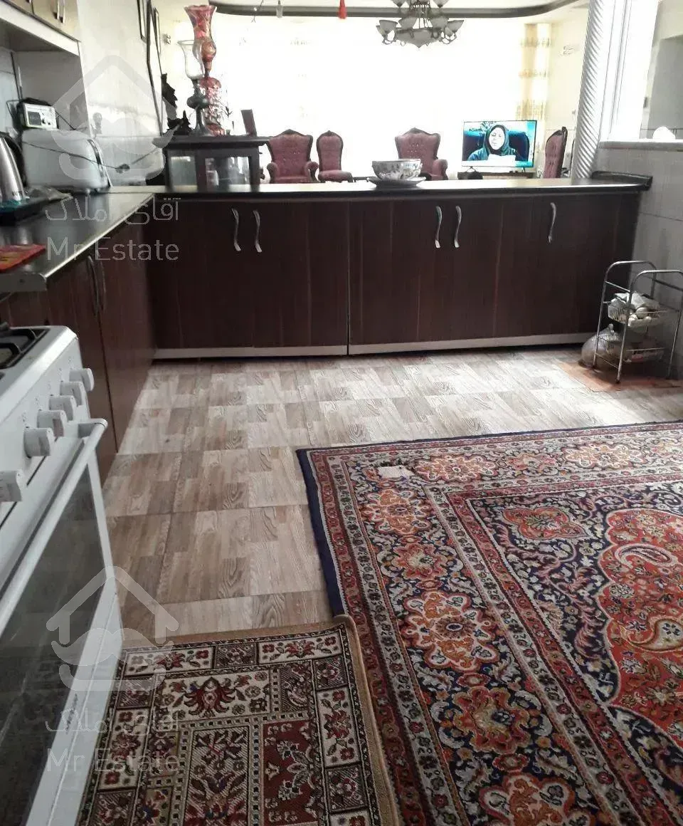 واحد ۲۴۰ متری گلستان