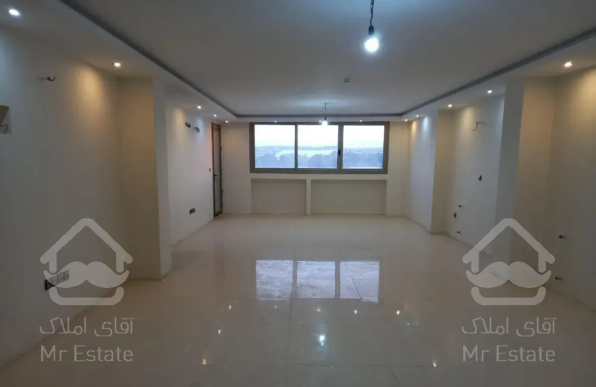 آپارتمان ۱۷۰ متری ویوی ابدی ناژوان