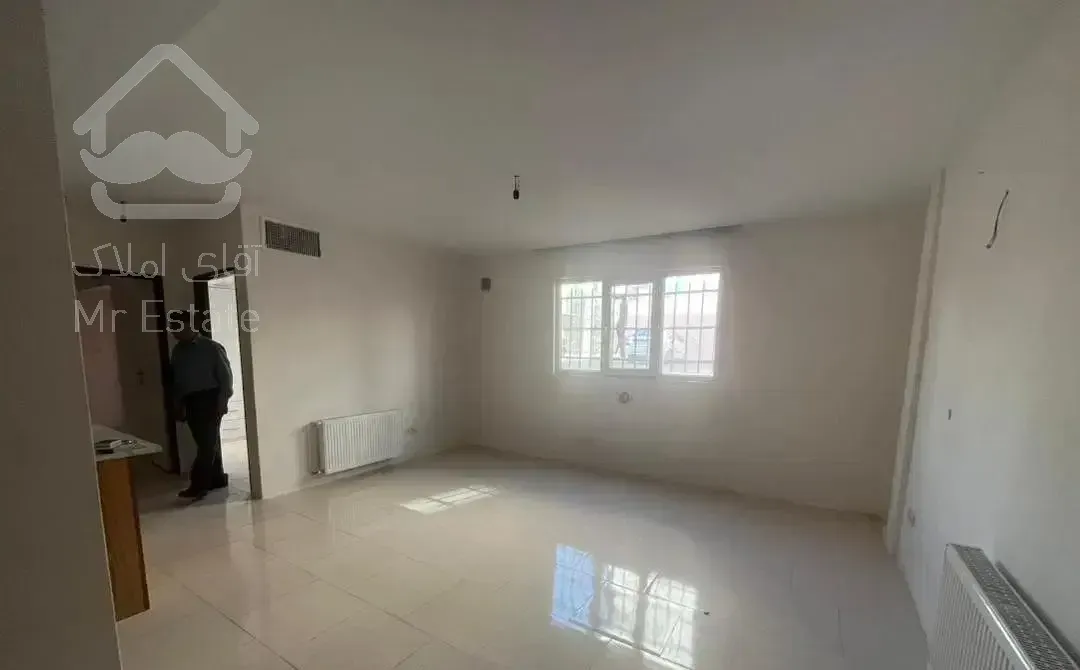 آپارتمان تکخواب با پارکینگ و انباری فاز ۴