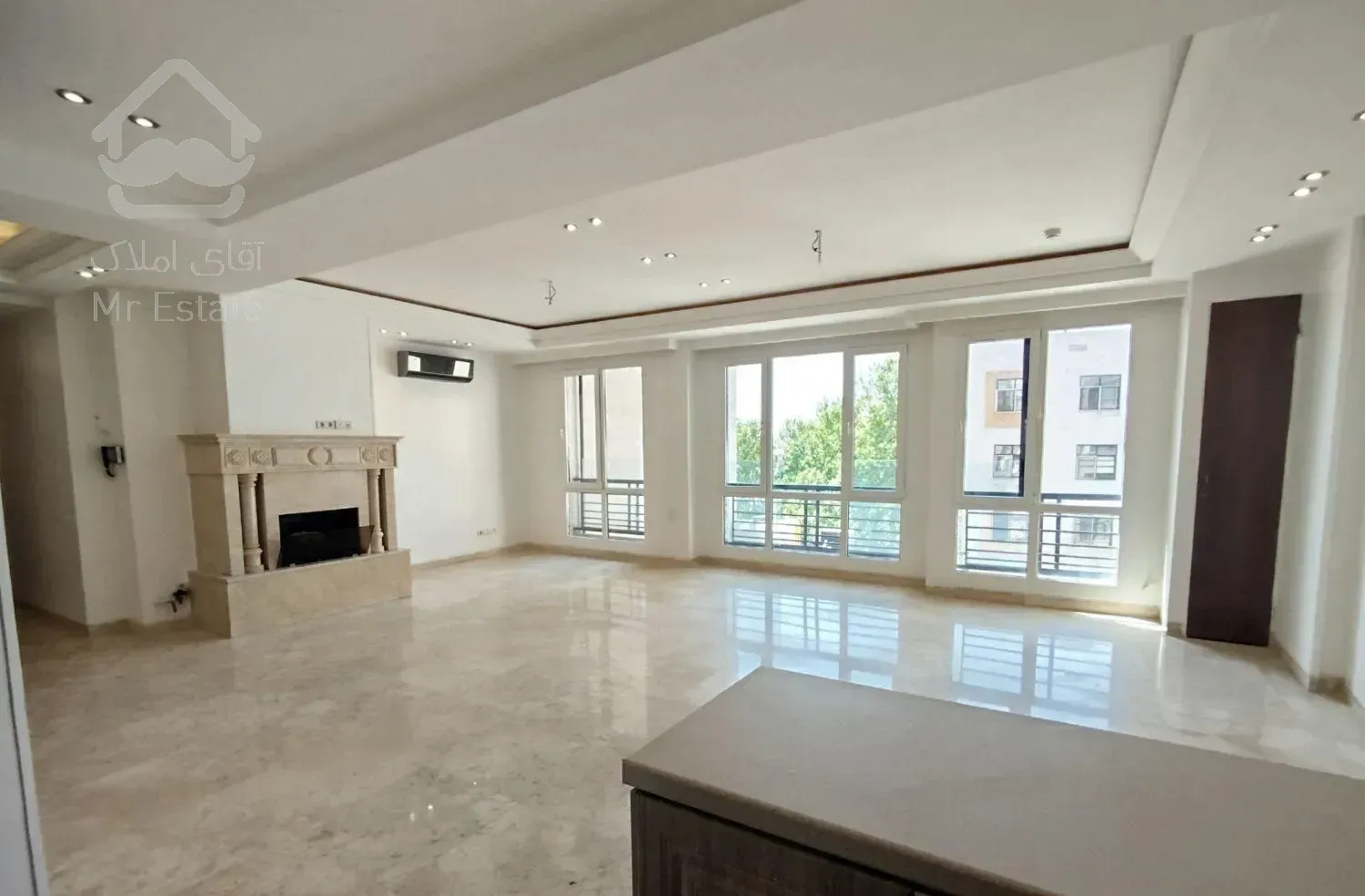 آپارتمان 92متر 2خواب 10ساله /تاپ دارآباد