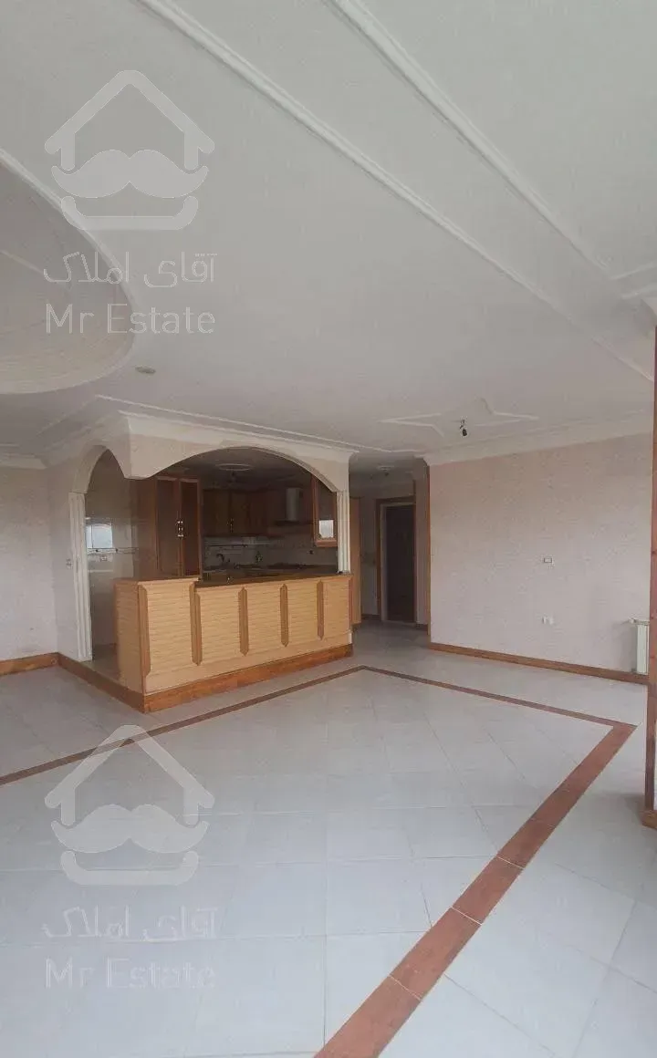 105 متر نور/خیابان ناطق/طبقه پنجم