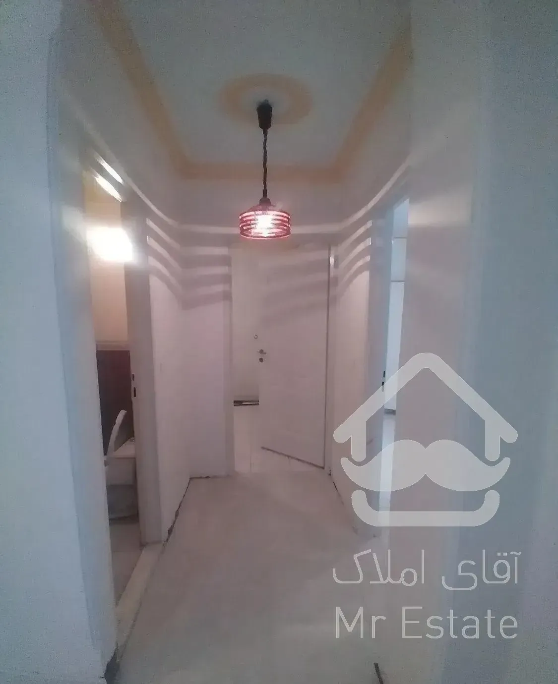 85 متر نوبنیاد / ورودی از لابی / حیاط مشجر