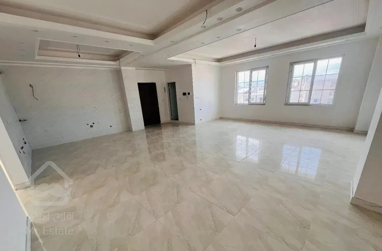 ۱۰۸متری نوساز شیک/دو خواب فروشی/جمهوری