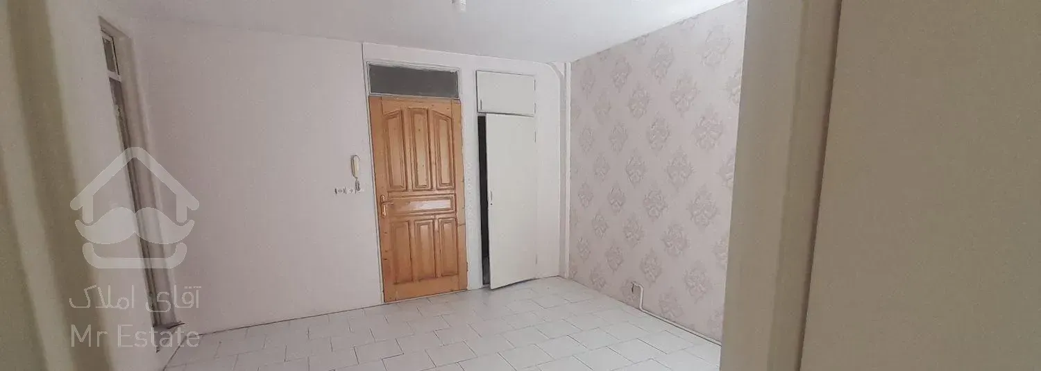 اجاره آپارتمان ۵۰ متری ۱ خوابه طبقه ۲ در منیریه