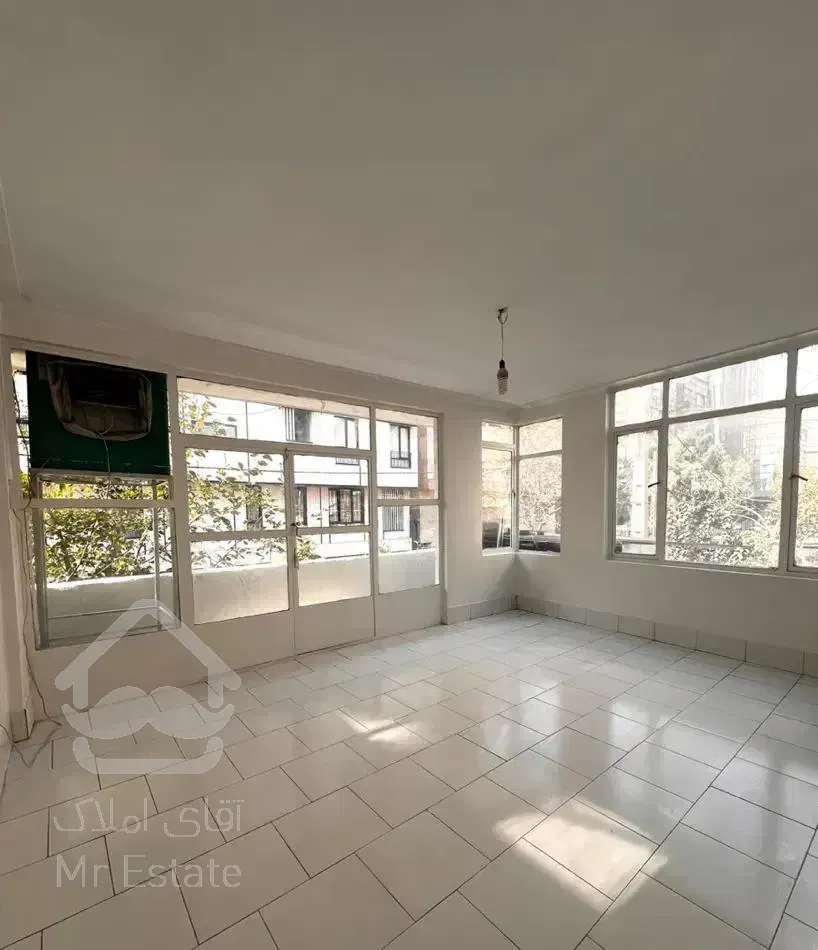 ۱۴۰متر۳خواب قدیمی نوستالژی شریعتی روبروی ملک ادیبی