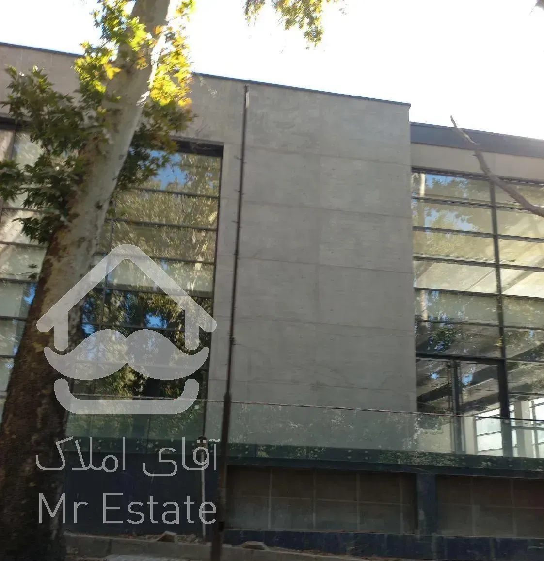 اجاره 600 متر تجاری ،، برِ اصلیِ زعفرانیه