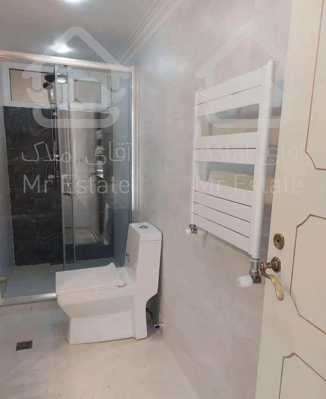 ۲۴۰متر ۳خواب (پارک‌ملت)