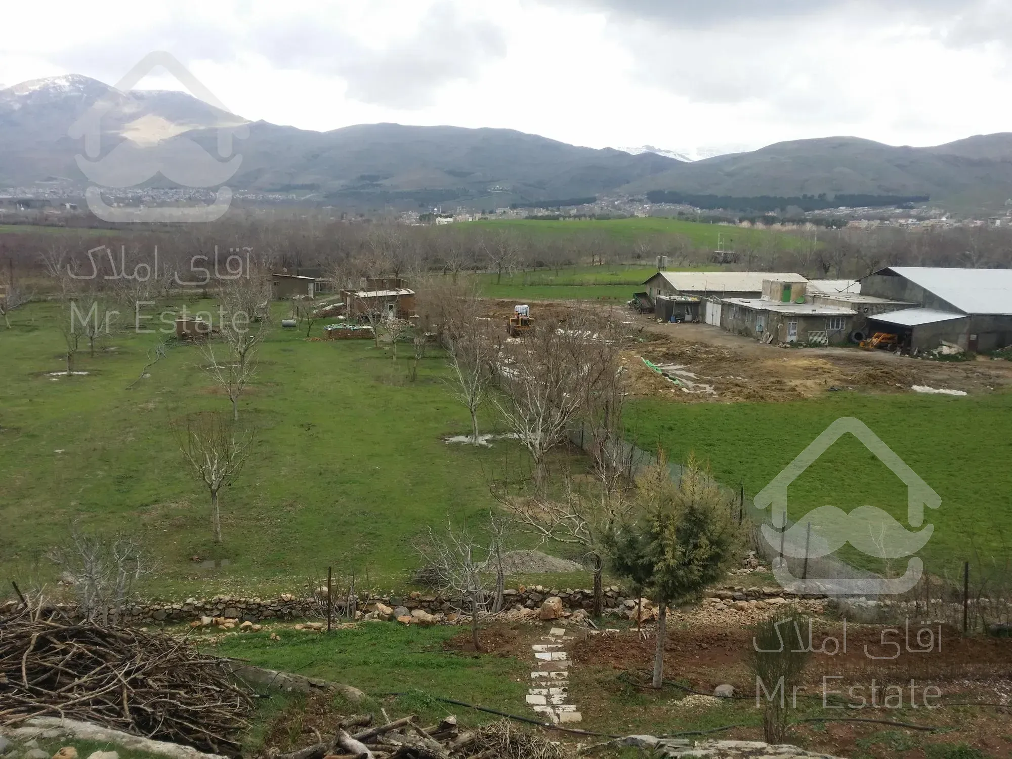 فروش زمین کشاورزی آبی - باغ با برق سه فاز شخصی در شهرستان صحنه