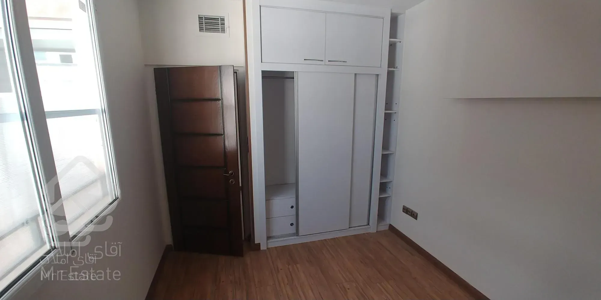 موقعیت اداری پاسداران 80 متر با سند اداری