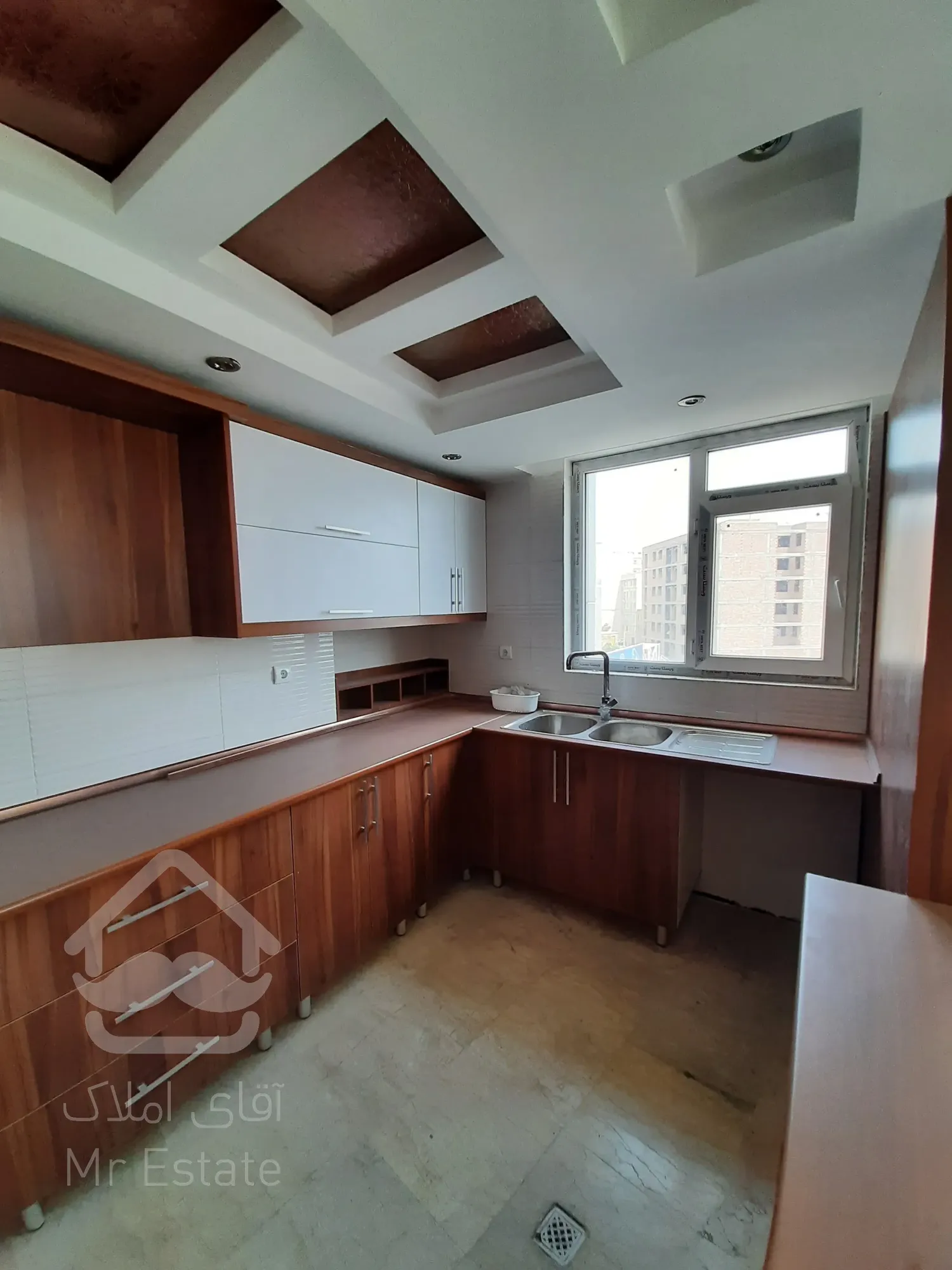 فروش آپارتمان ۸۵متر ۲خواب تراورتن ویو ابدی شهرک نفت