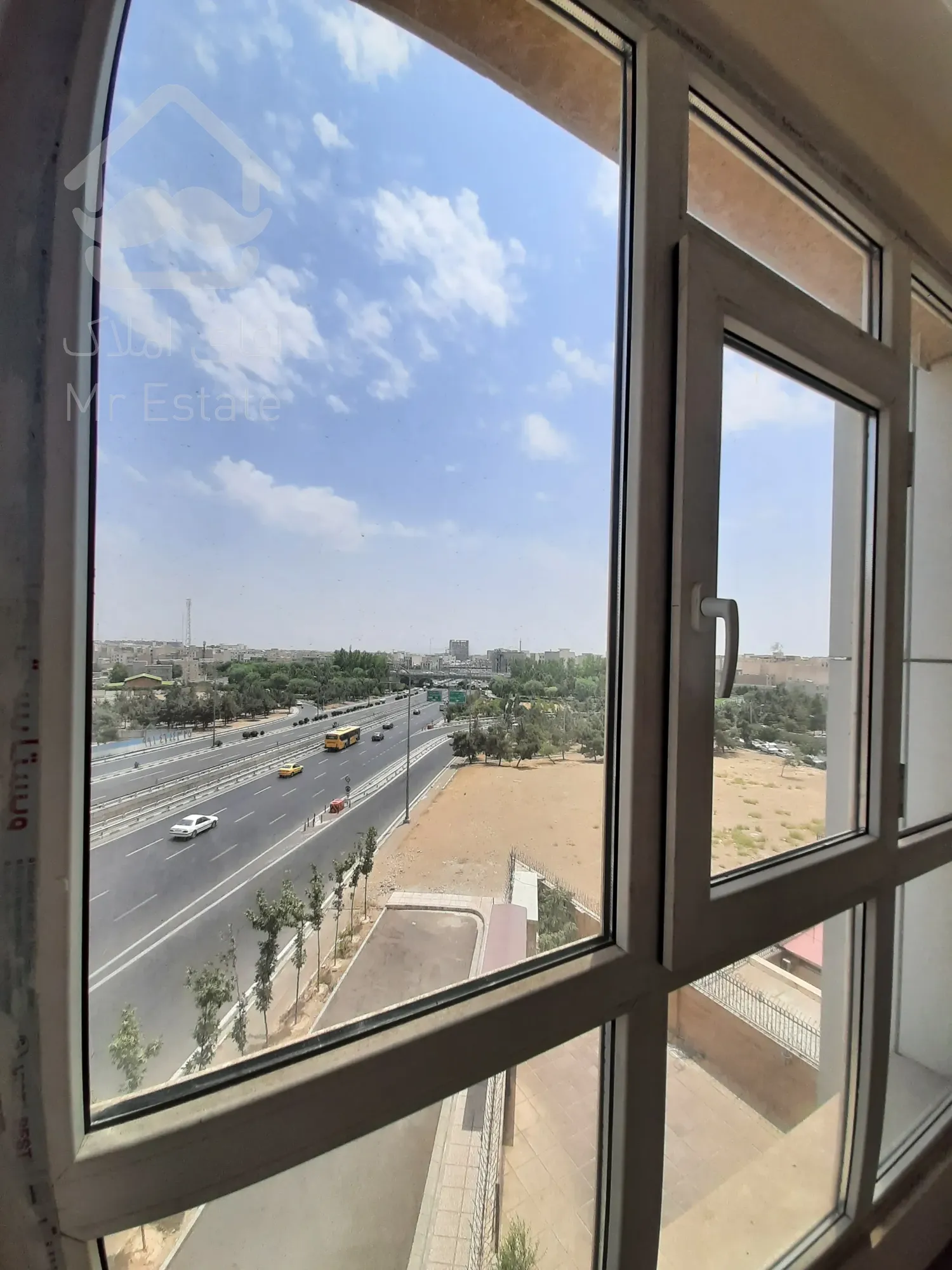 فروش آپارتمان ۶۰متر ۱خواب پنجره قدی بلوار کمالی شرقی